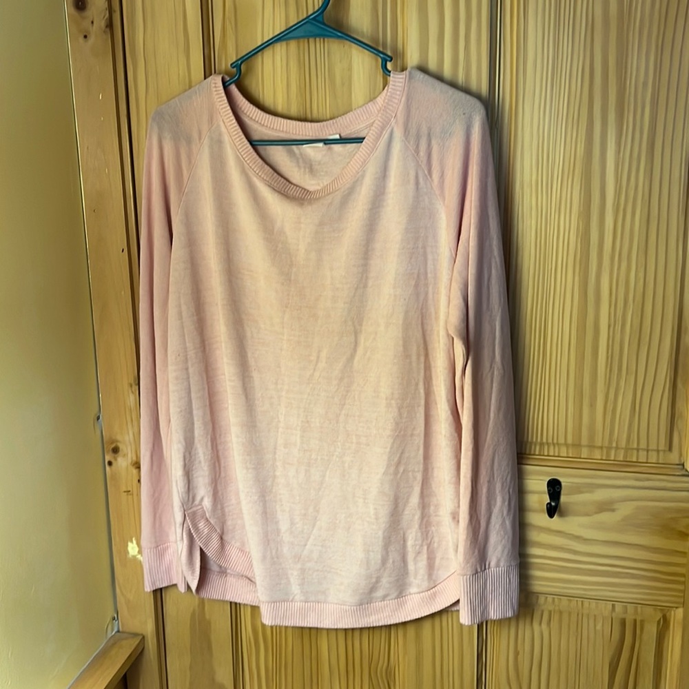 pink gap sweater